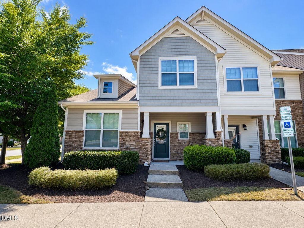 16 Saint Elias Drive, Durham, NC 27705