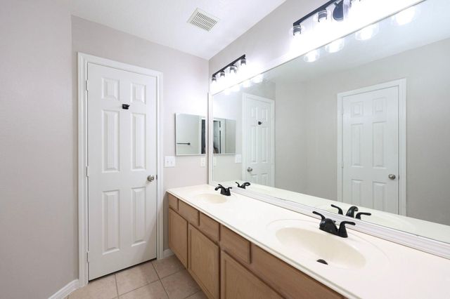 9010 Sunrise Trail, Pearland, TX 77584
