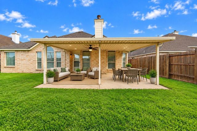 9010 Sunrise Trail, Pearland, TX 77584