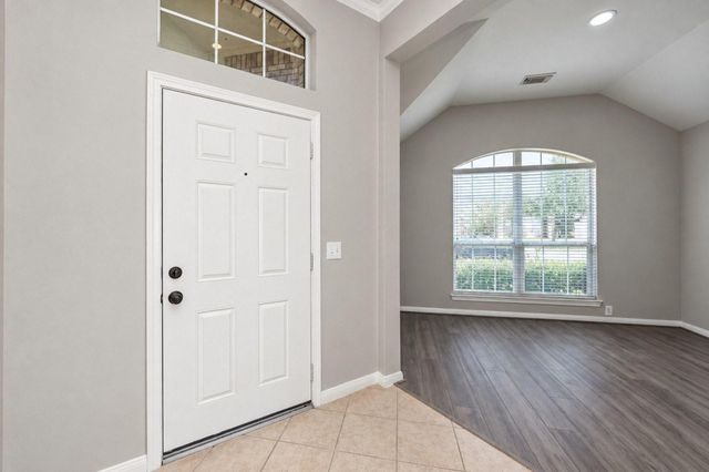 9010 Sunrise Trail, Pearland, TX 77584
