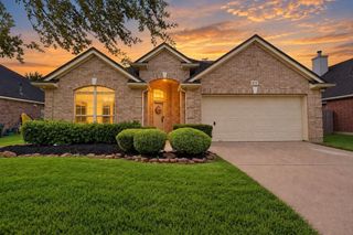 9010 Sunrise Trail, Pearland, TX 77584