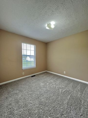 417 Pacific Ave, Oak Grove, KY 42262