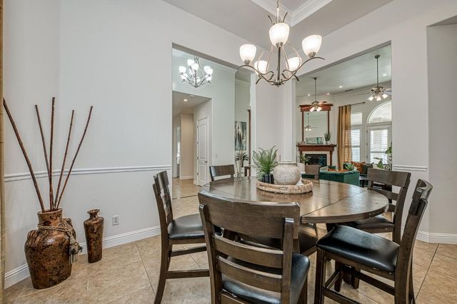 5651 N Caspian Avenue, Fresno, CA 93723
