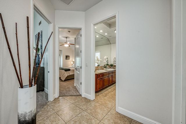 5651 N Caspian Avenue, Fresno, CA 93723