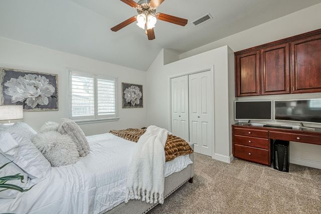 5651 N Caspian Avenue, Fresno, CA 93723