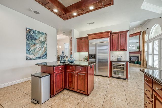 5651 N Caspian Avenue, Fresno, CA 93723