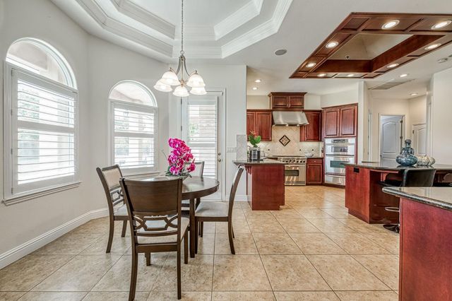 5651 N Caspian Avenue, Fresno, CA 93723