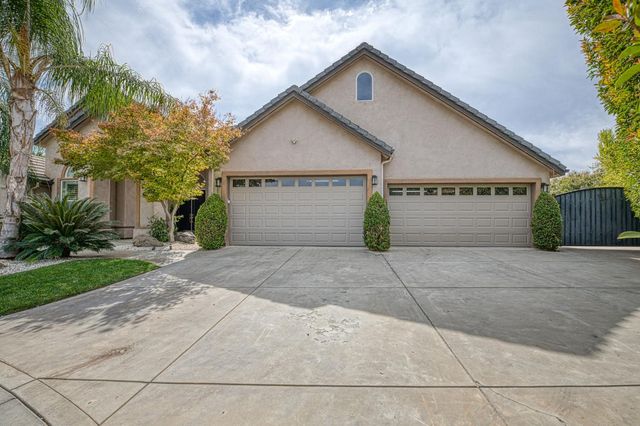 5651 N Caspian Avenue, Fresno, CA 93723