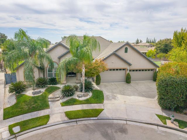 5651 N Caspian Avenue, Fresno, CA 93723