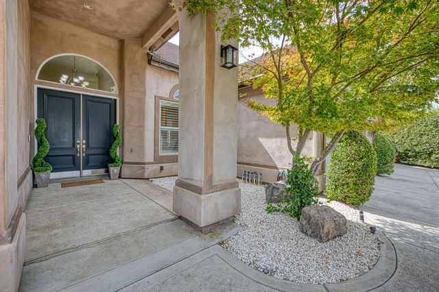 5651 N Caspian Avenue, Fresno, CA 93723