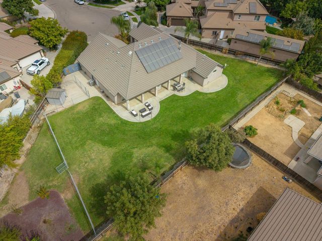 5651 N Caspian Avenue, Fresno, CA 93723