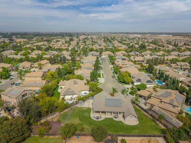 5651 N Caspian Avenue, Fresno, CA 93723