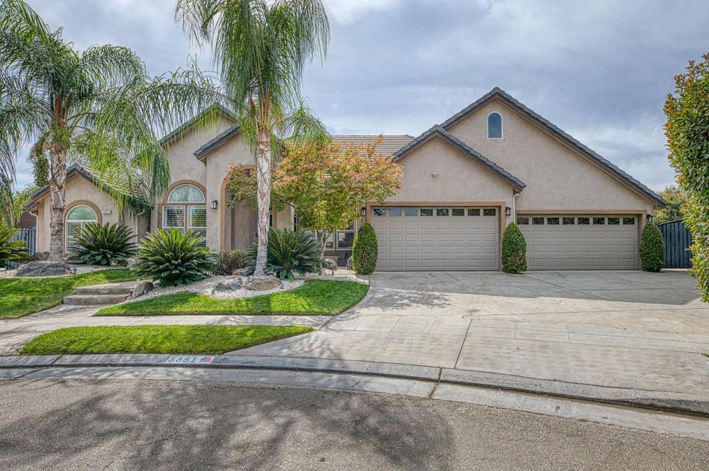 5651 N Caspian Avenue, Fresno, CA 93723