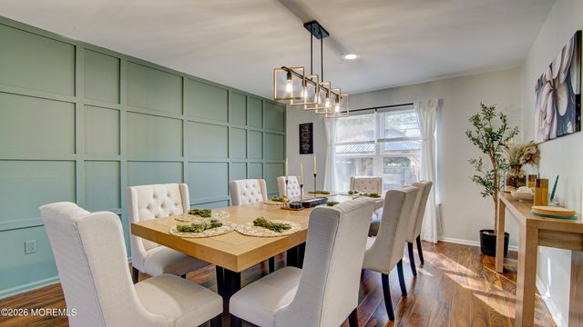 53 Crater Lake Road, Howell, NJ 07731