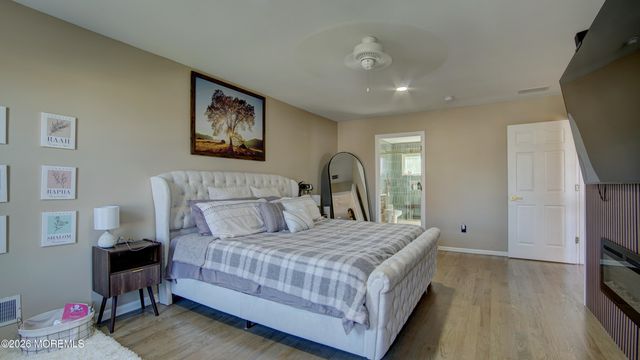 53 Crater Lake Road, Howell, NJ 07731