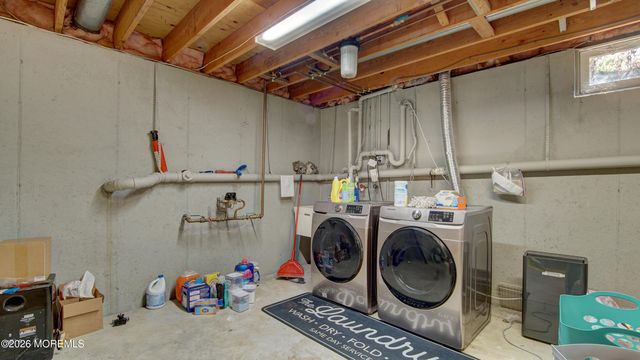 53 Crater Lake Road, Howell, NJ 07731