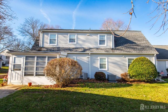 84 Old Nassau Road D, Monroe, NJ 08831