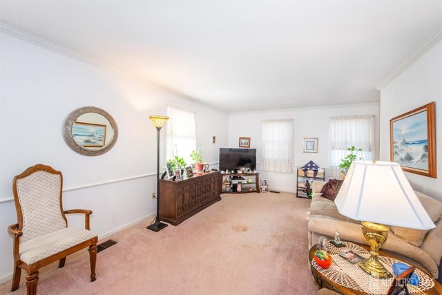 84 Old Nassau Road D, Monroe, NJ 08831