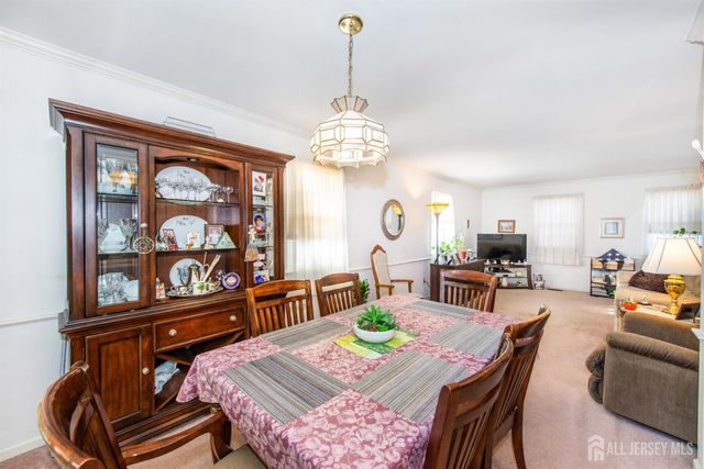 84 Old Nassau Road D, Monroe, NJ 08831