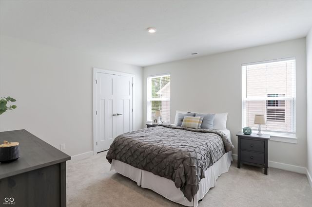 1082 Woodglen Drive, Westfield, IN 46074