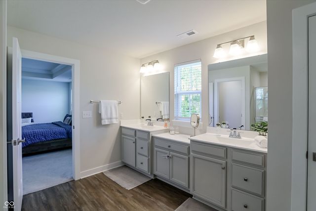 1082 Woodglen Drive, Westfield, IN 46074
