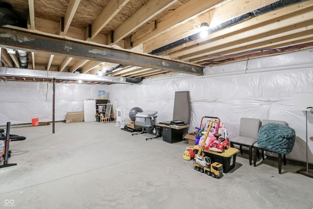 1082 Woodglen Drive, Westfield, IN 46074