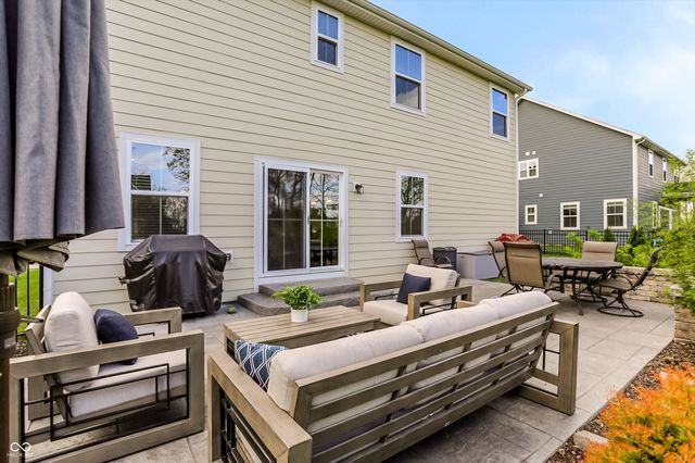 1082 Woodglen Drive, Westfield, IN 46074