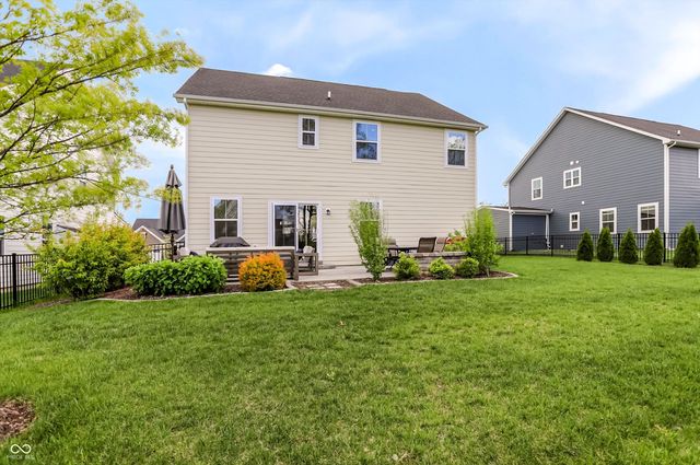 1082 Woodglen Drive, Westfield, IN 46074