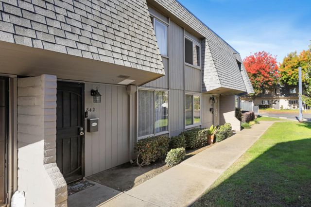 842 Rutledge Dr, Lodi, CA 95242