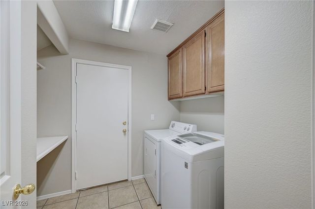 9027 Edenbridge Court, Las Vegas, NV 89123