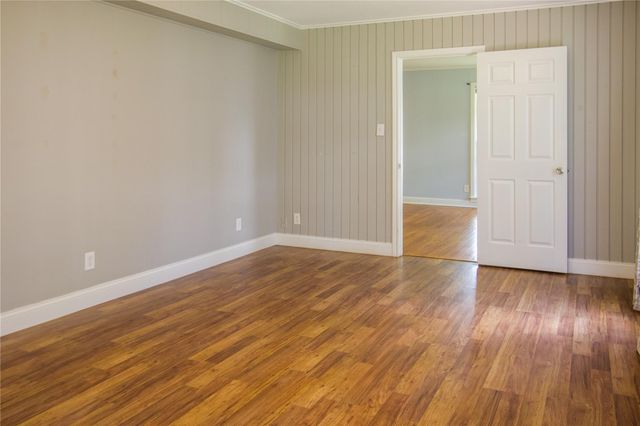 711 E Sixth Street, Brenham, TX 77833