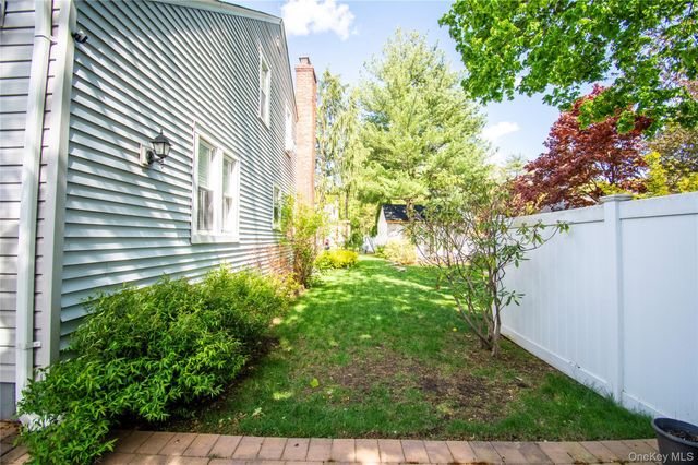 1360 Beulah Court, Baldwin, NY 11510