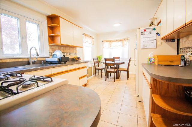 1360 Beulah Court, Baldwin, NY 11510