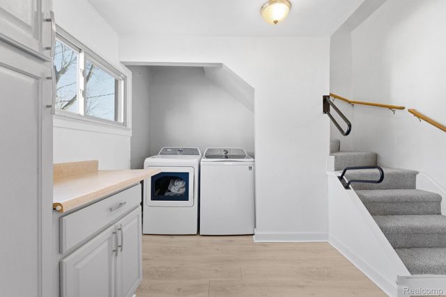 45208 Paris Drive, Belleville, MI 48111