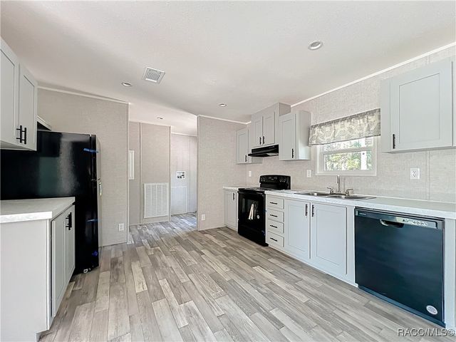 50 neeld Street, Inglis, FL 34449