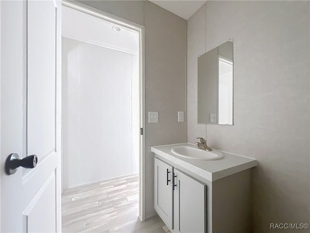 50 neeld Street, Inglis, FL 34449