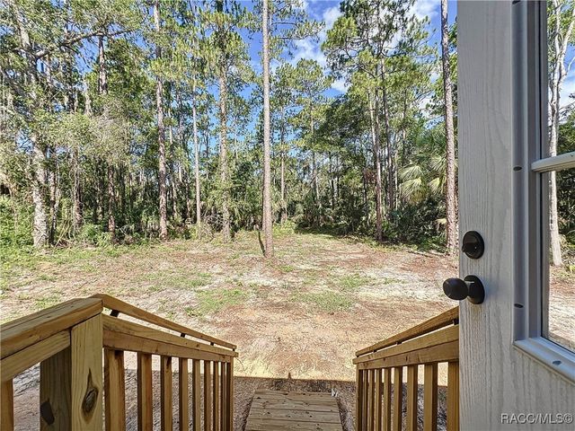 50 neeld Street, Inglis, FL 34449