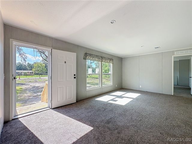 50 neeld Street, Inglis, FL 34449