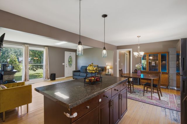 7563 Bethel Rd, Goodlettsville, TN 37072