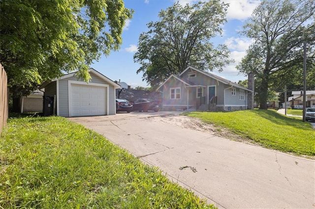 2031 N 32nd Street, Kansas City, KS 66104