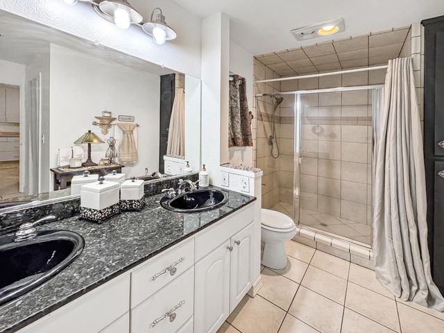 23602 Acacia Ct, Auburn, CA 95602