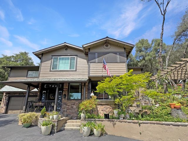 23602 Acacia Ct, Auburn, CA 95602