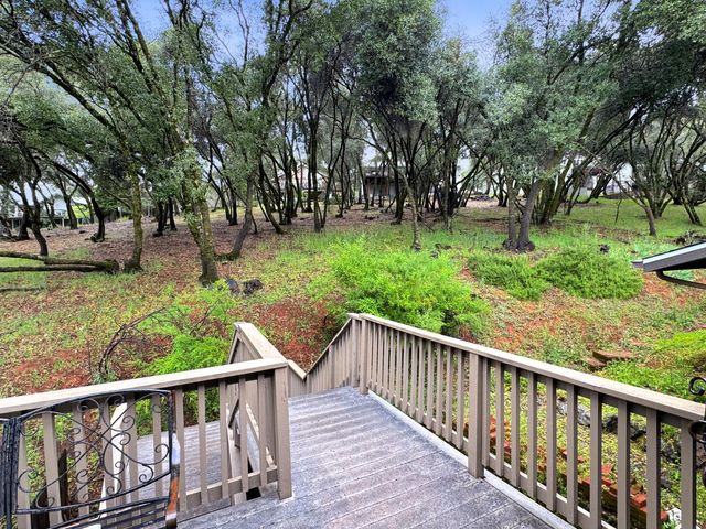 23602 Acacia Ct, Auburn, CA 95602