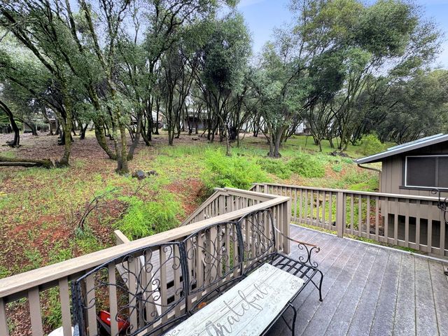 23602 Acacia Ct, Auburn, CA 95602
