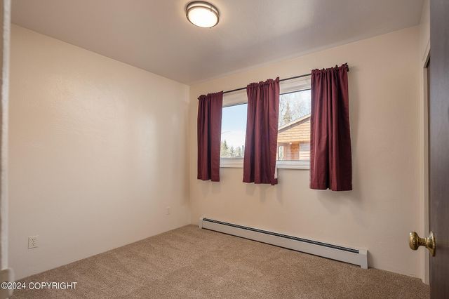 4205 Iowa Drive, Anchorage, AK 99517