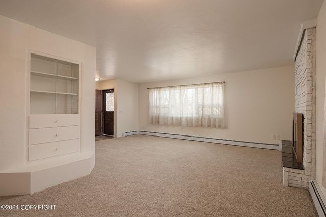 4205 Iowa Drive, Anchorage, AK 99517