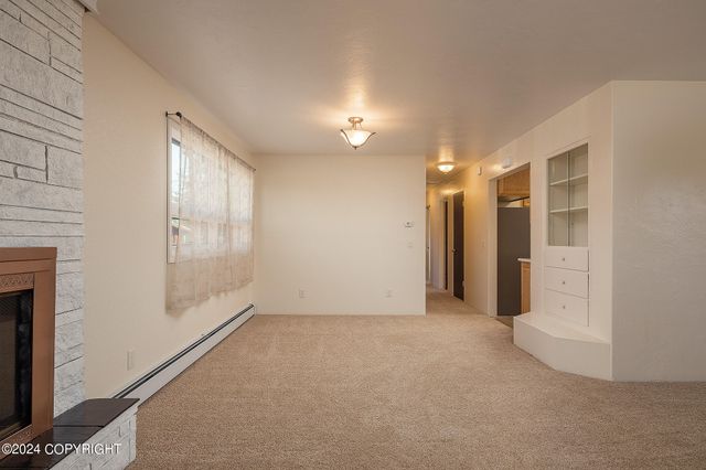 4205 Iowa Drive, Anchorage, AK 99517