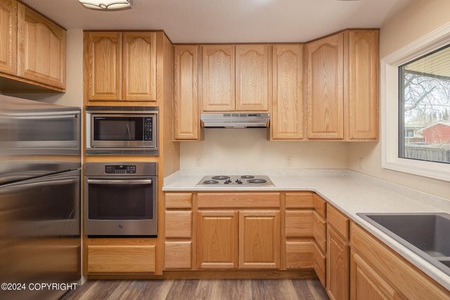 4205 Iowa Drive, Anchorage, AK 99517