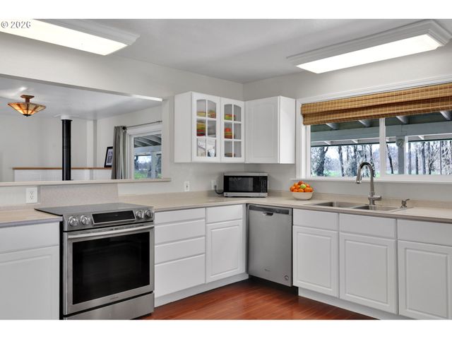 84816 CLOVERDALE Rd, Creswell, OR 97426