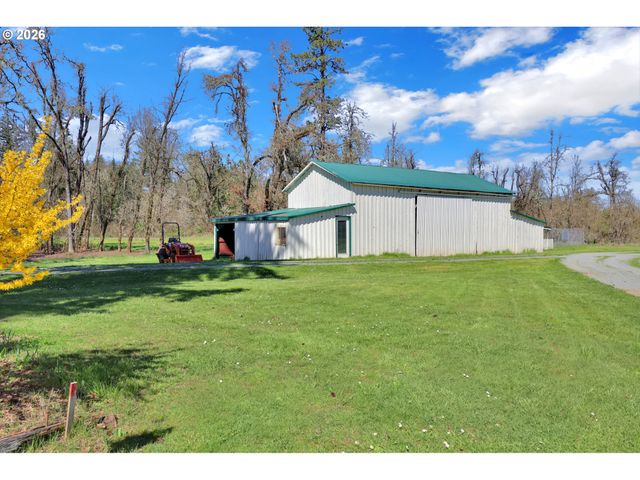 84816 CLOVERDALE Rd, Creswell, OR 97426